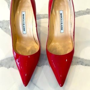 Manolo blahnik red pumps